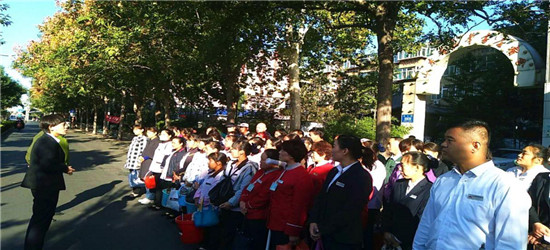 慶國慶 致敬平凡的“中房物業人”4.jpg 慶國慶 致敬平凡的“中房物業人”4.jpg